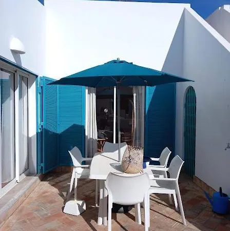 Cozy Summer House בית נופש *