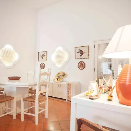 Cozy Summer House * אלבור